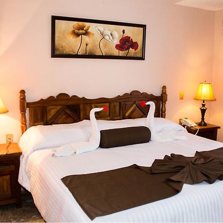 Hotel San Jorge เตปิก ภายนอก รูปภาพ