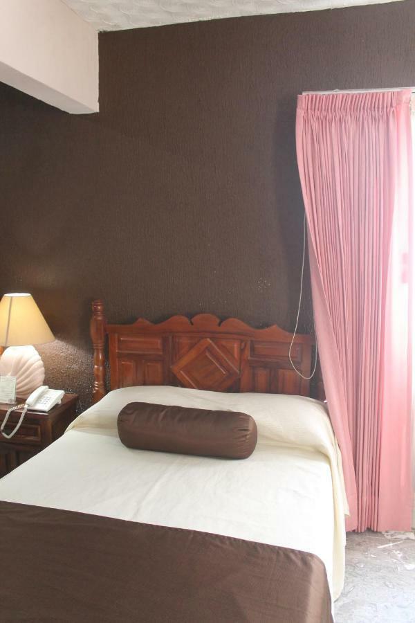 Hotel San Jorge เตปิก ภายนอก รูปภาพ